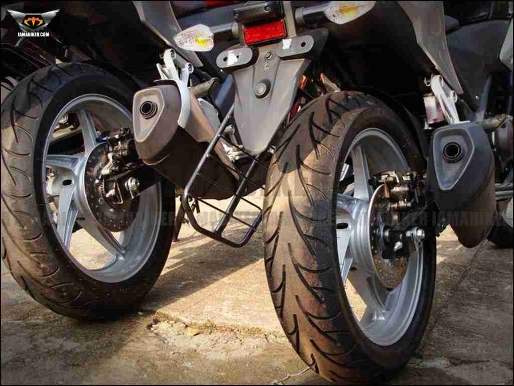 CBR250R ABS NON-ABS Honda CBR250R back tyre
