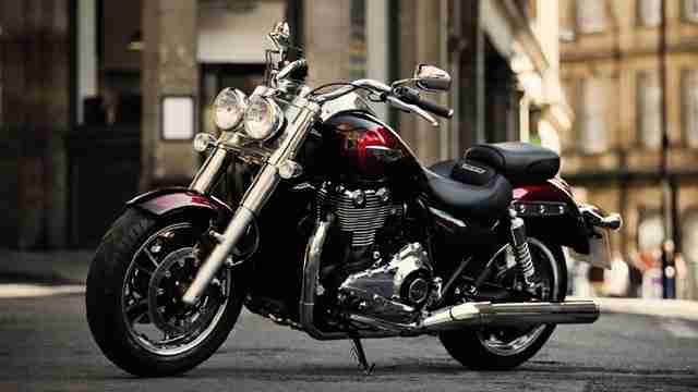 Triumph Thunderbird Commander at Auto Expo 2014 specifications