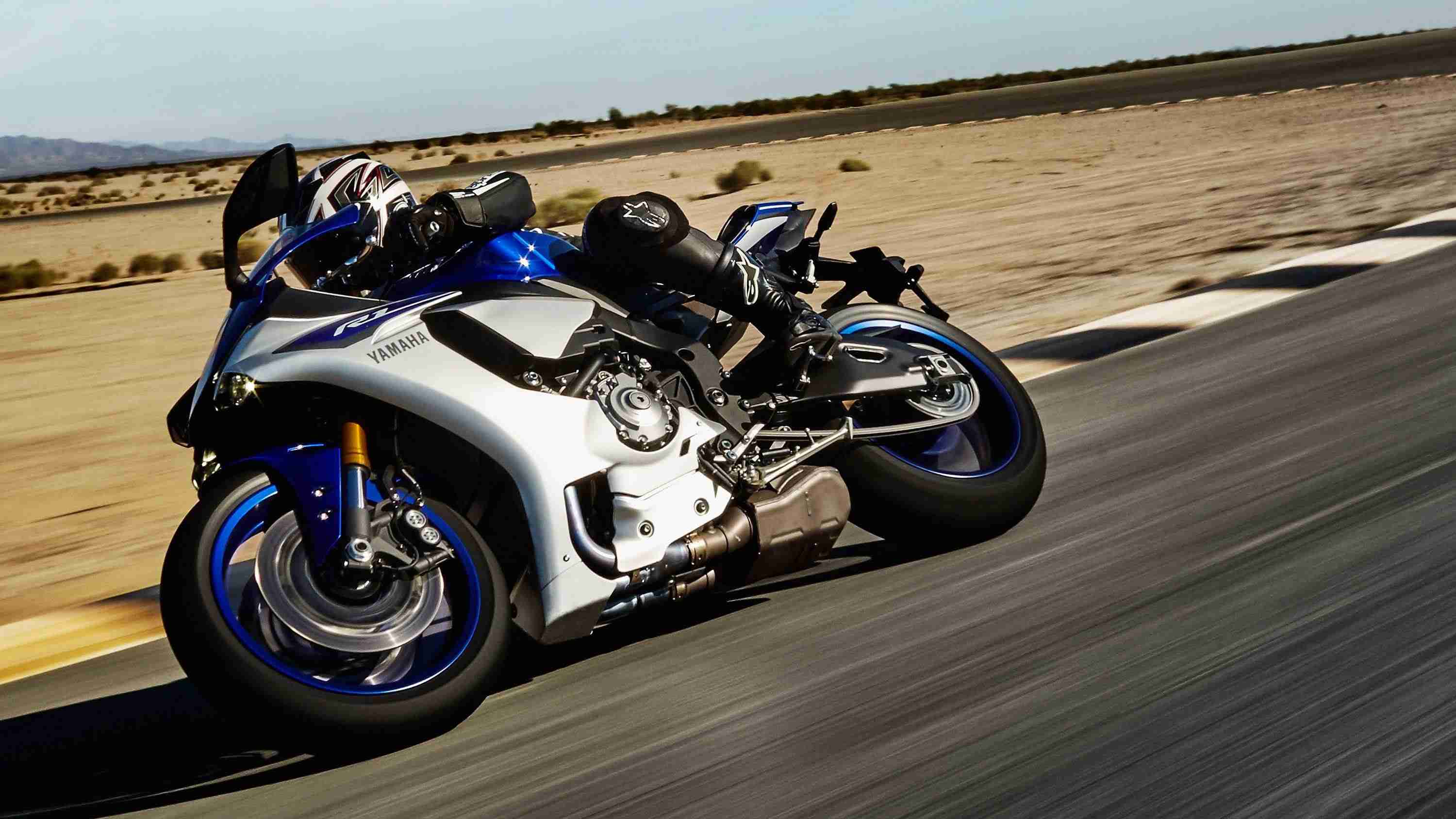 2015 Yamaha R1 HD wallpaper