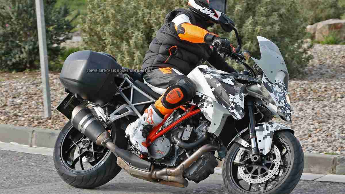 2016 KTM 1290 SMT