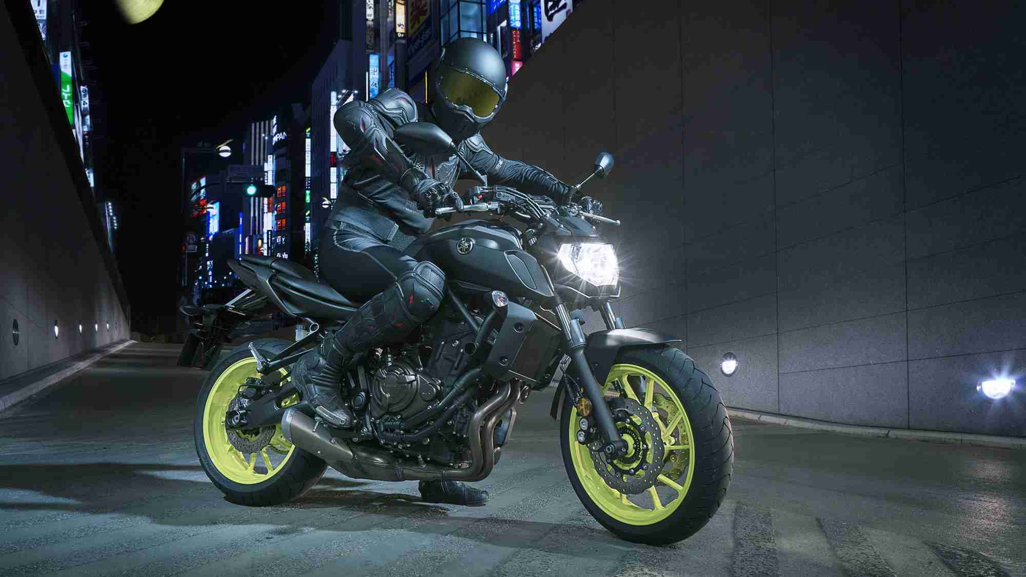 2018 yamaha mt 07 exhaust