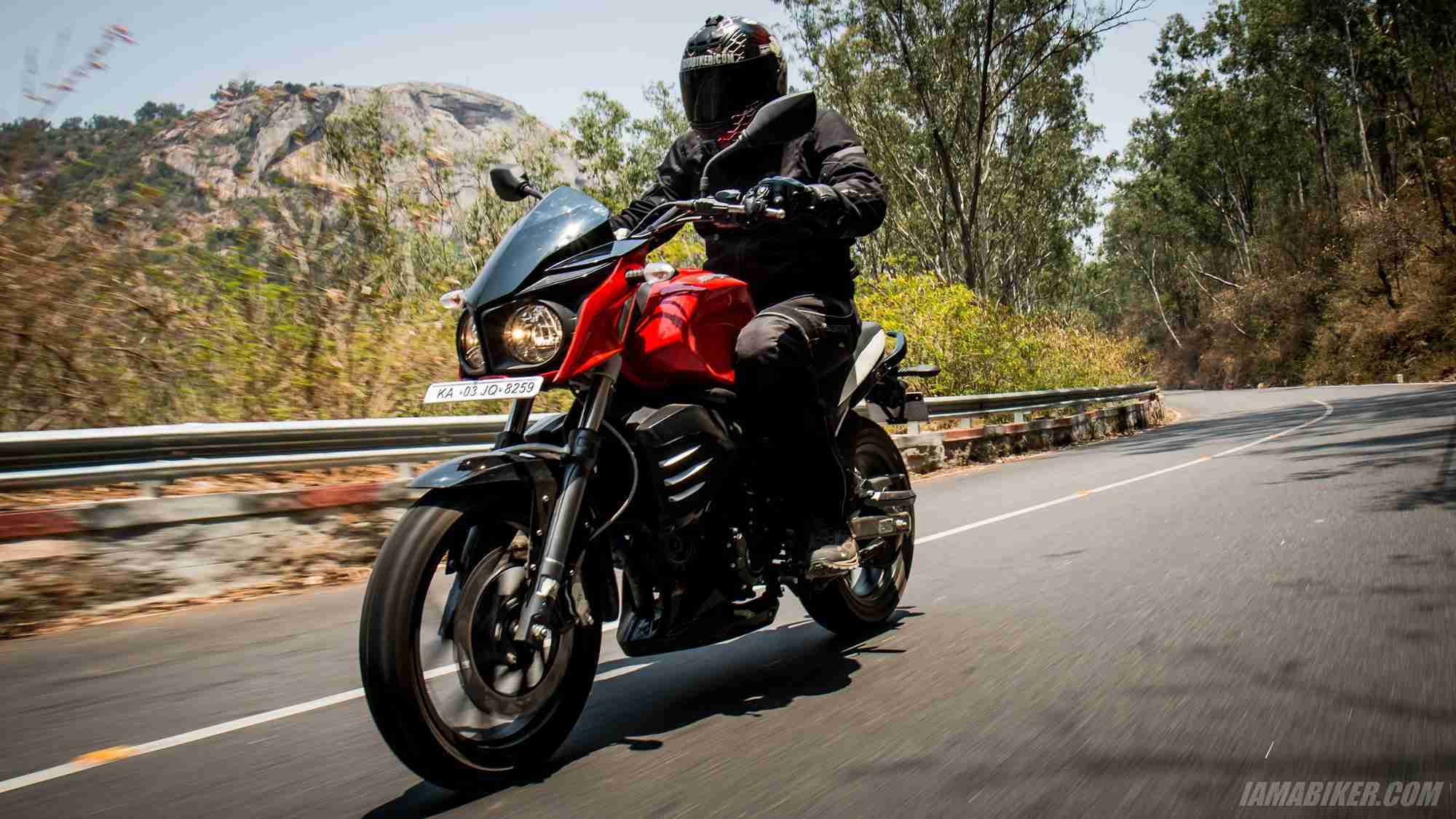 Mahindra Mojo UT 300 review