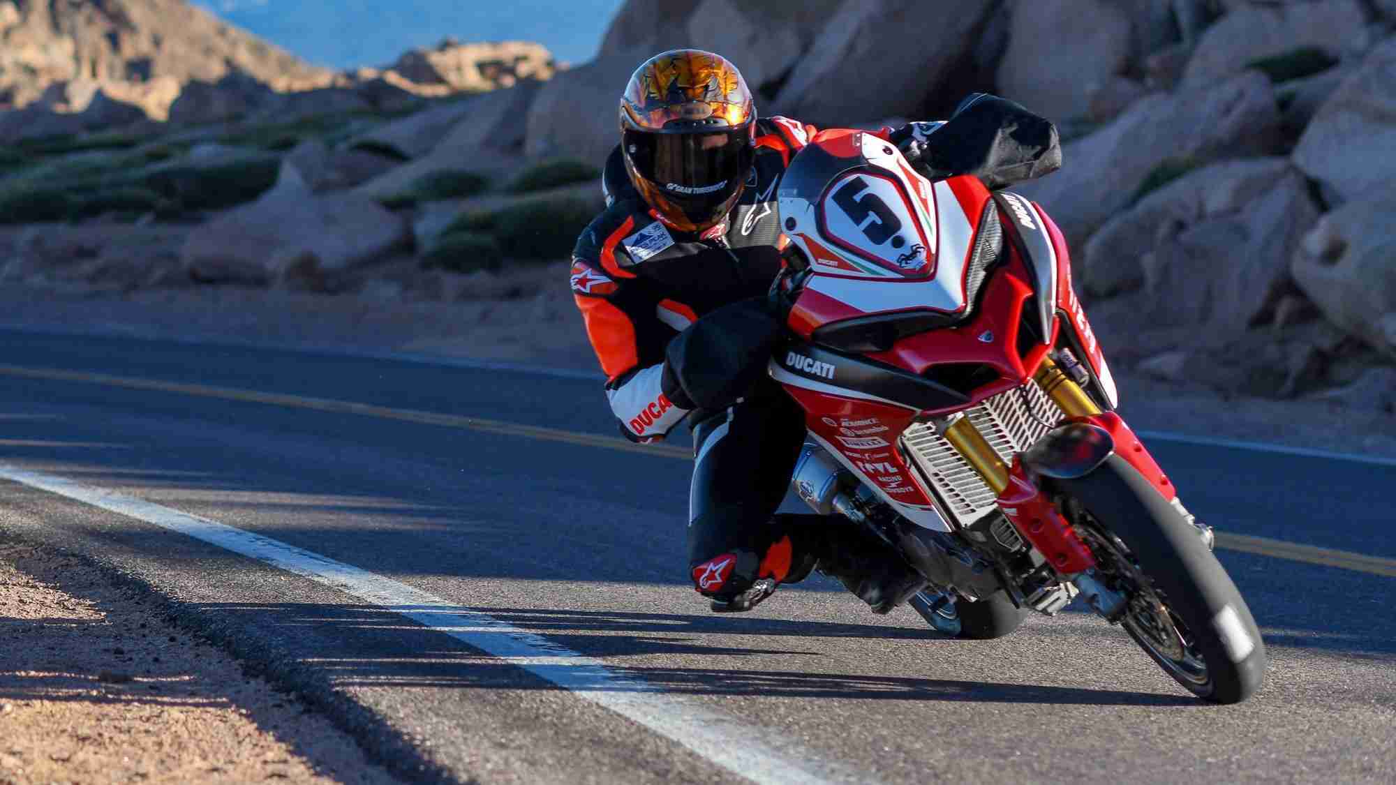 Pikes Peak International Hill Climb 2018 Multistrada 1260 Pikes Peak