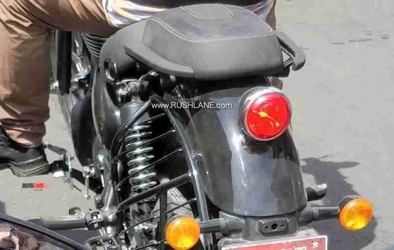 New Royal Enfield Thunderbird X spy shot