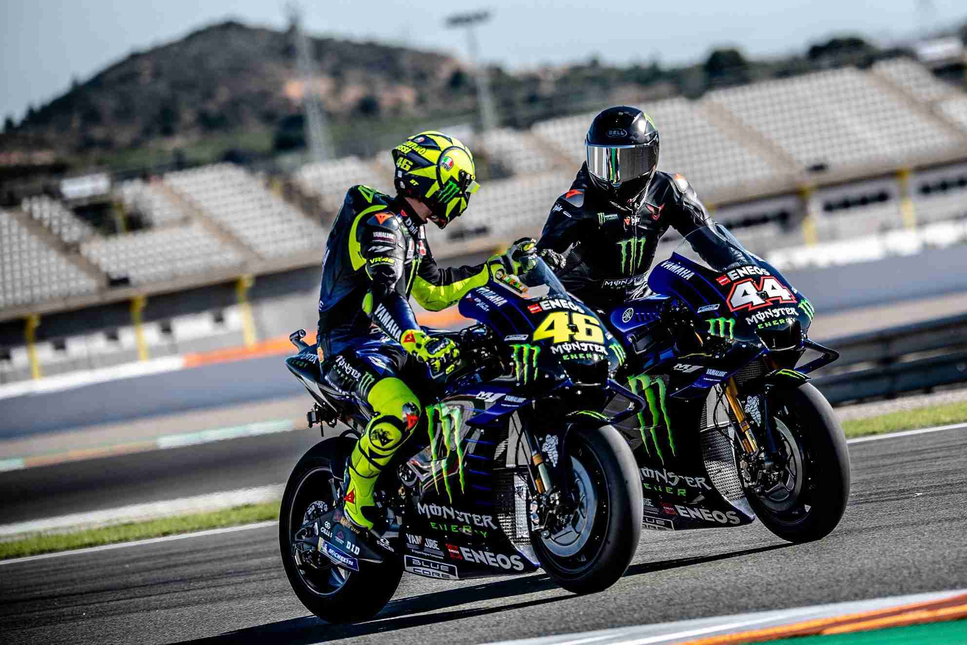 Lewis Hamilton, Valentino Rossi ride swap 