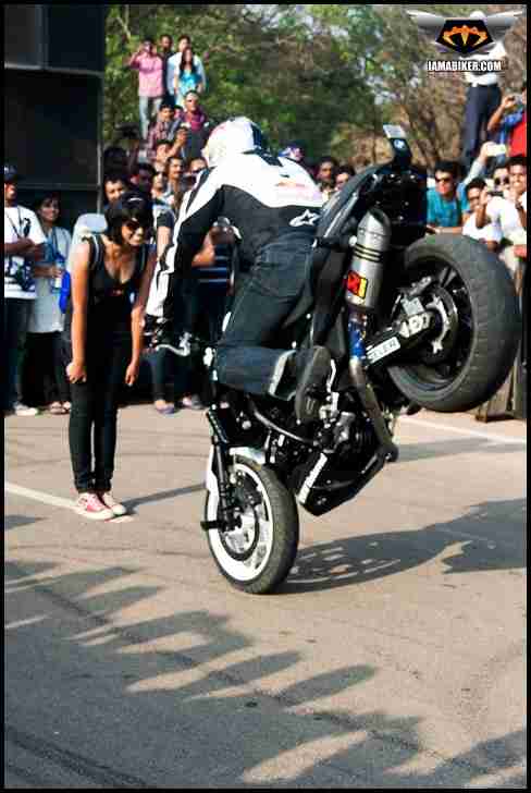 Chris Pfeiffer stunting in Bangalore India