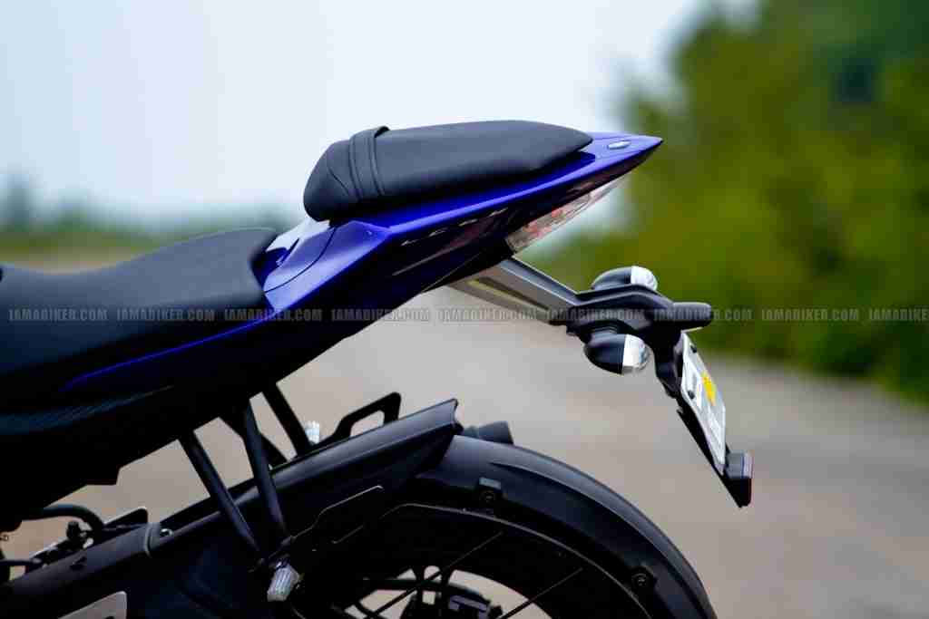 r15 v2 mudguard