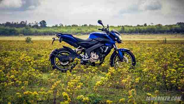 Pulsar bike Wallpapers Download  MobCup