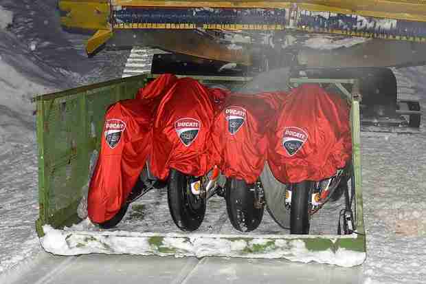 Ducati Wrooom 2013 desmosedici gp13