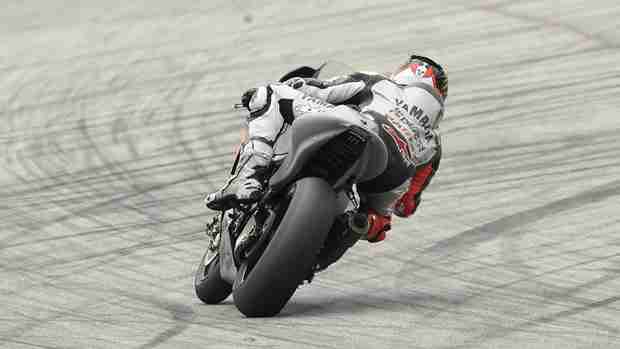 jorge lorenzo Yamaha day 2 report from Sepang