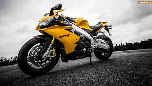 Aprilia RSV4 wallpapers - 04