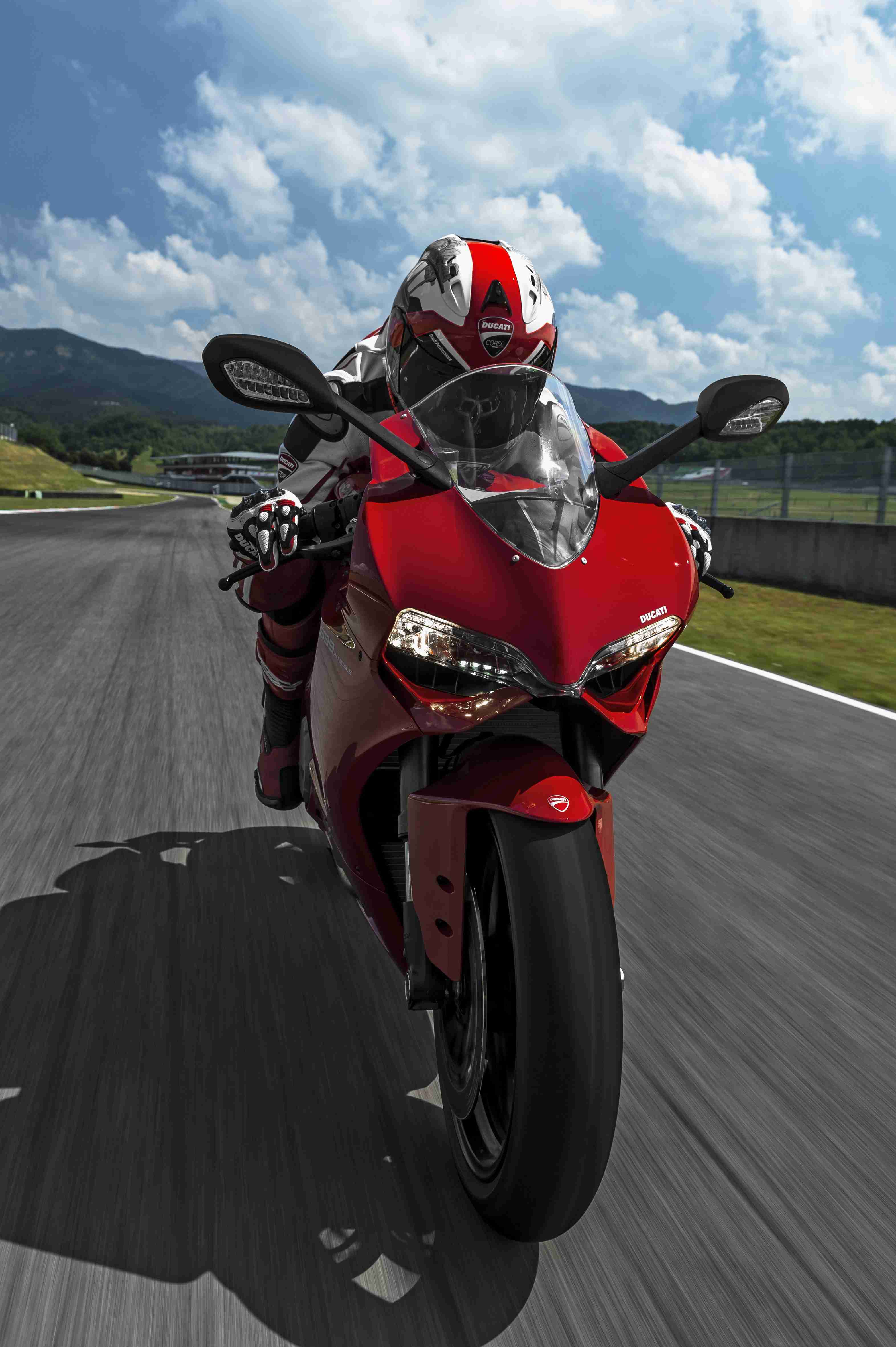 Ducati 899
