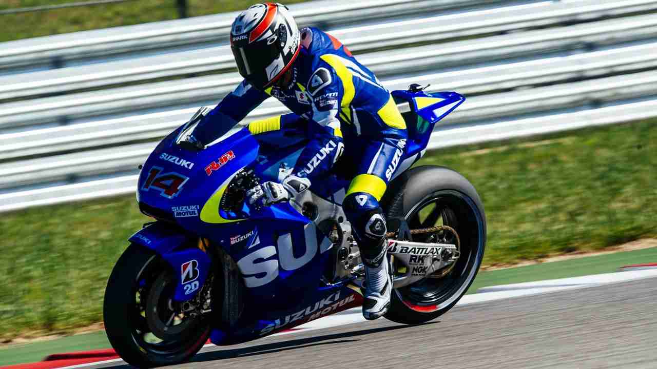 Р“РѕРЅРѕС‡РЅС‹Рµ РјРѕС‚РѕС†РёРєР»С‹ Suzuki