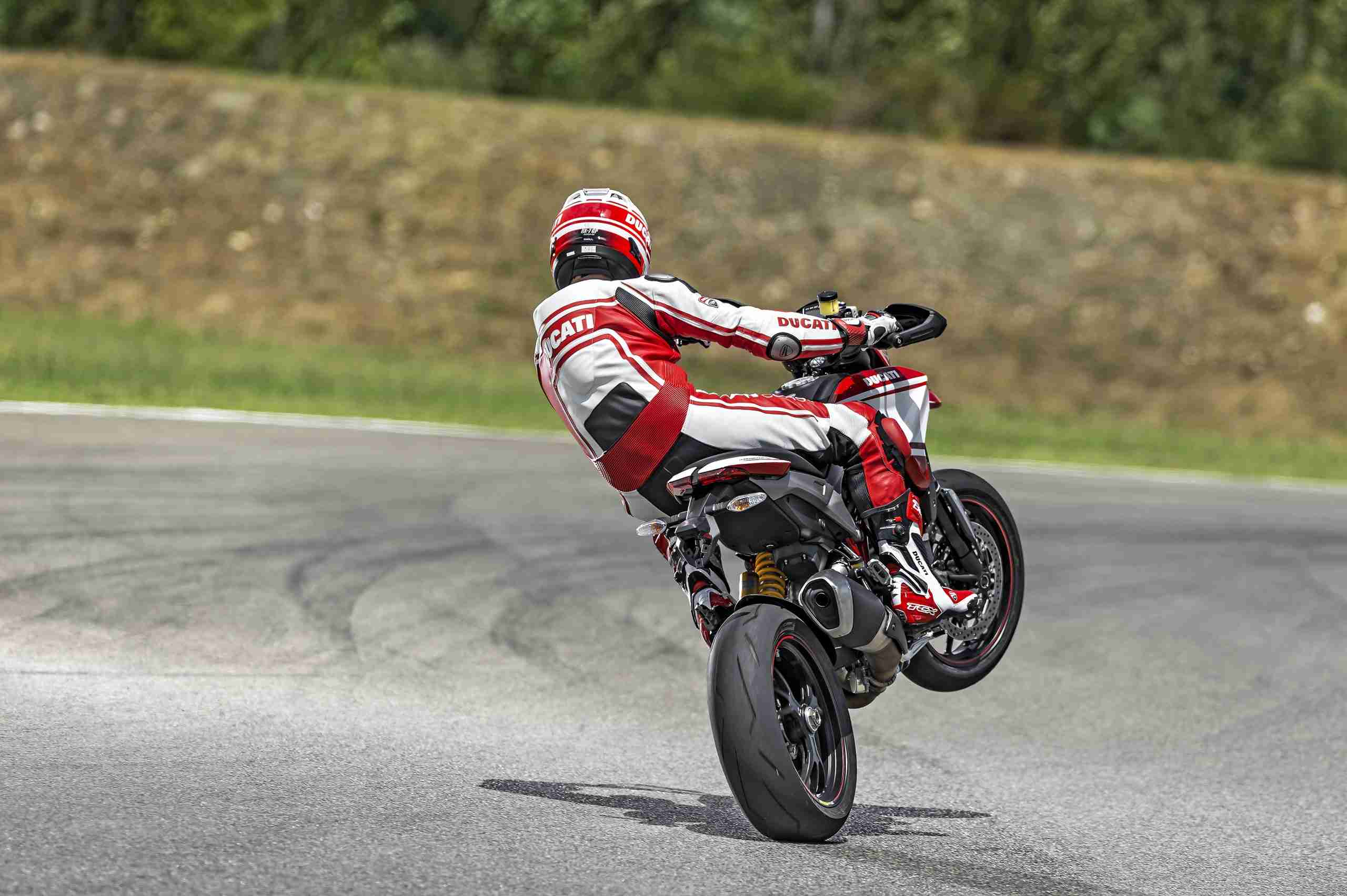 РњРѕС‚РѕС†РёРєР» Ducati Hypermotard