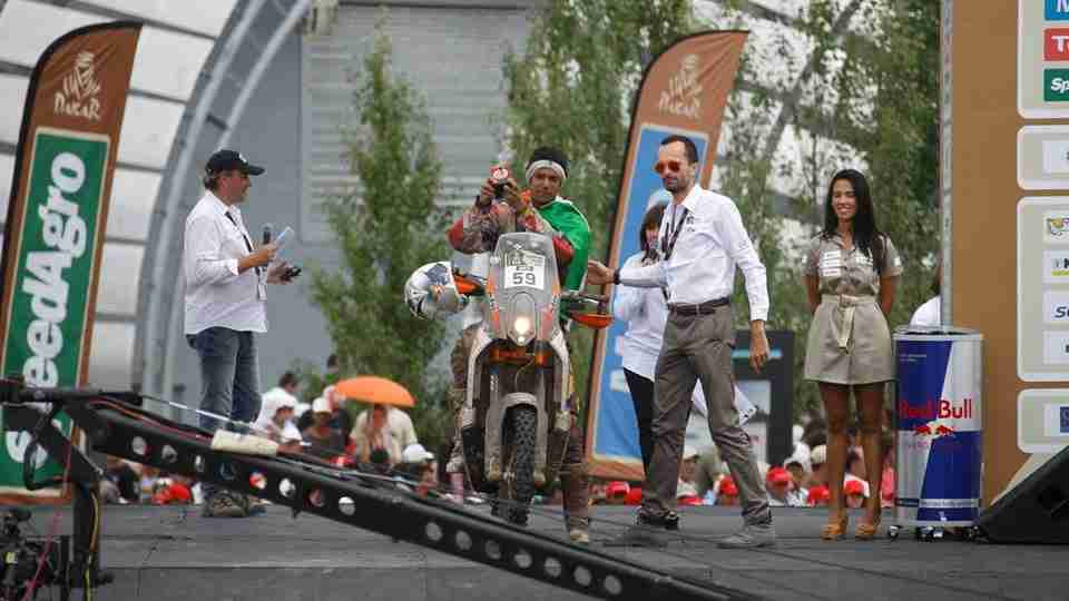 cs santosh dakar podium