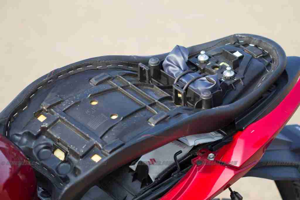 suzuki gixxer 155 seat height