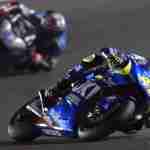 Aleix Espargaro knee down Ecstar Suzuki MotoGP Qatar 2015