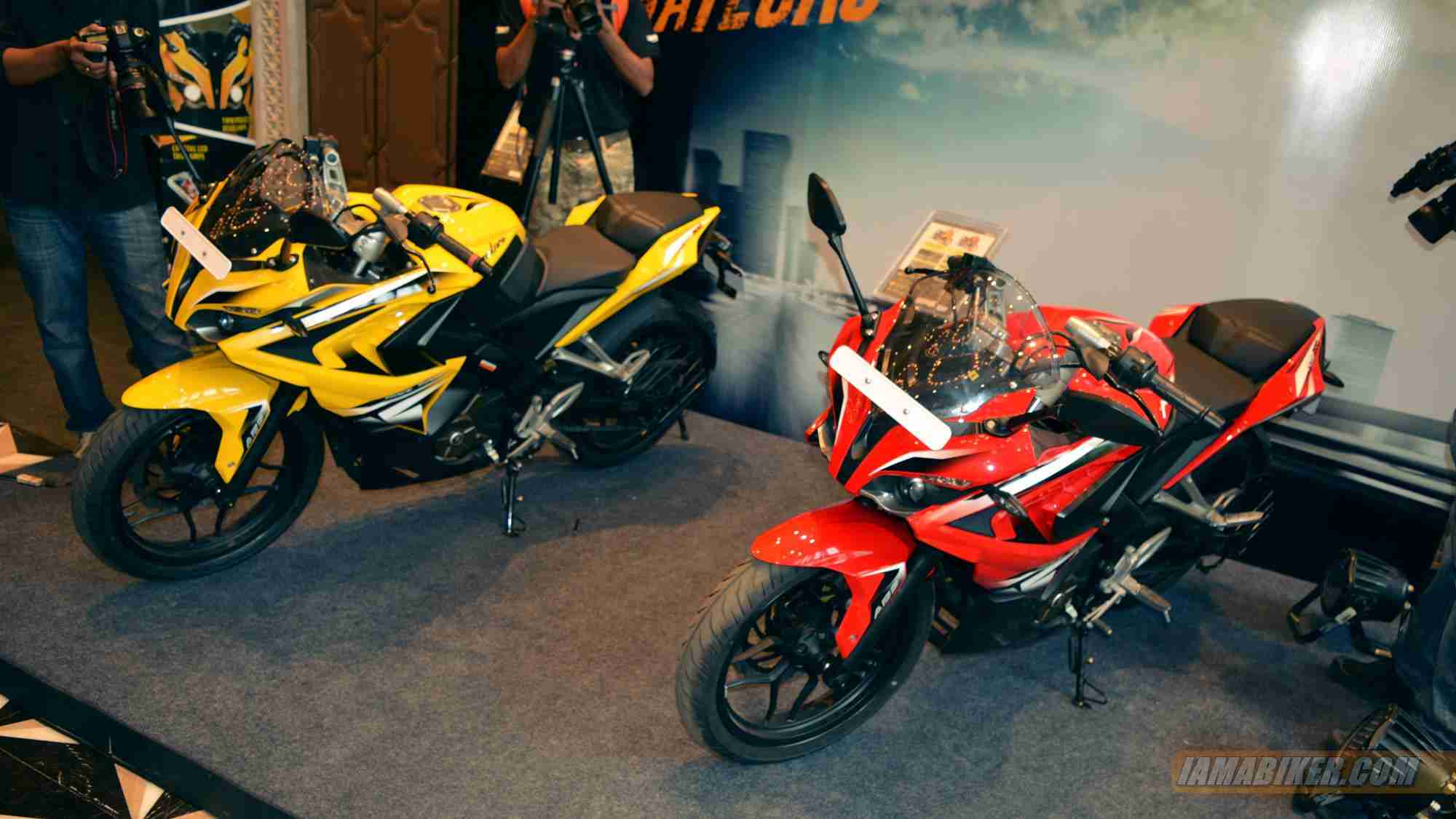 Pulsar RS 200 all colour options