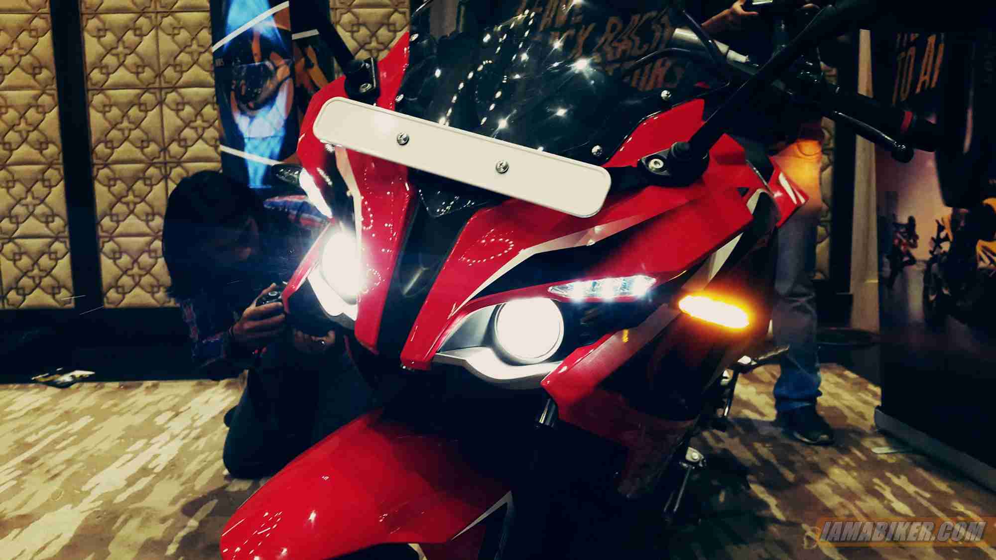 pulsar as 200 projector headlight price