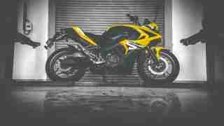 Pulsar RS 200 HD wallpaper non ABS yellow