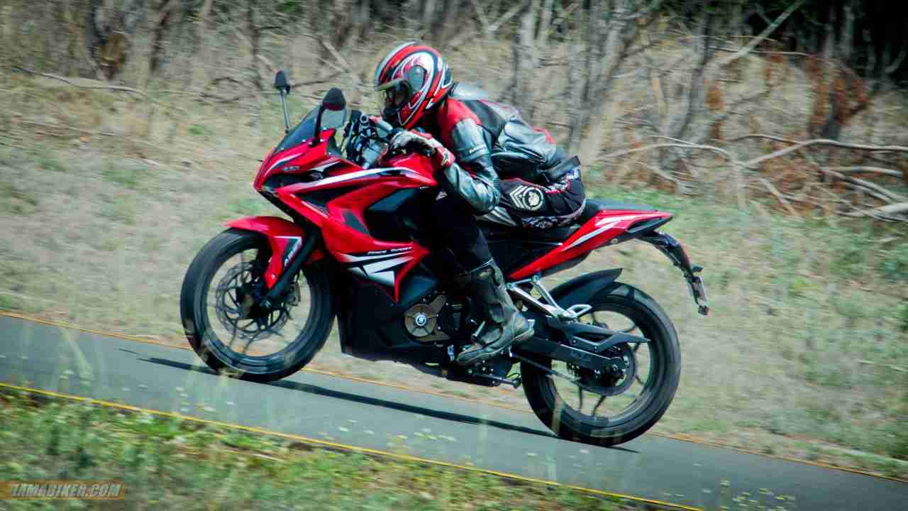 Pulsar RS 200 - rider Mustansir