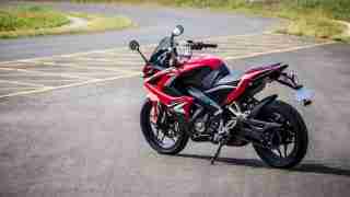 Pulsar RS 200 wallpaper HD red