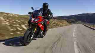 2015 BMW S1000XR front view
