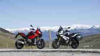2015 BMW S1000XR red and white colour option