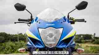 Suzuki Gixxer SF images – headlight
