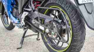 Suzuki Gixxer SF images – saree guard