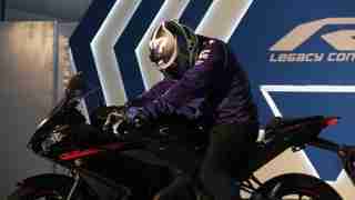 Yamaha YZF-R3 colour option black