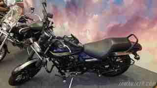 New Bajaj Avenger 150 Street