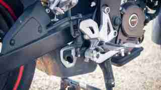 Pulsar AS 200 exhaust and brake lever