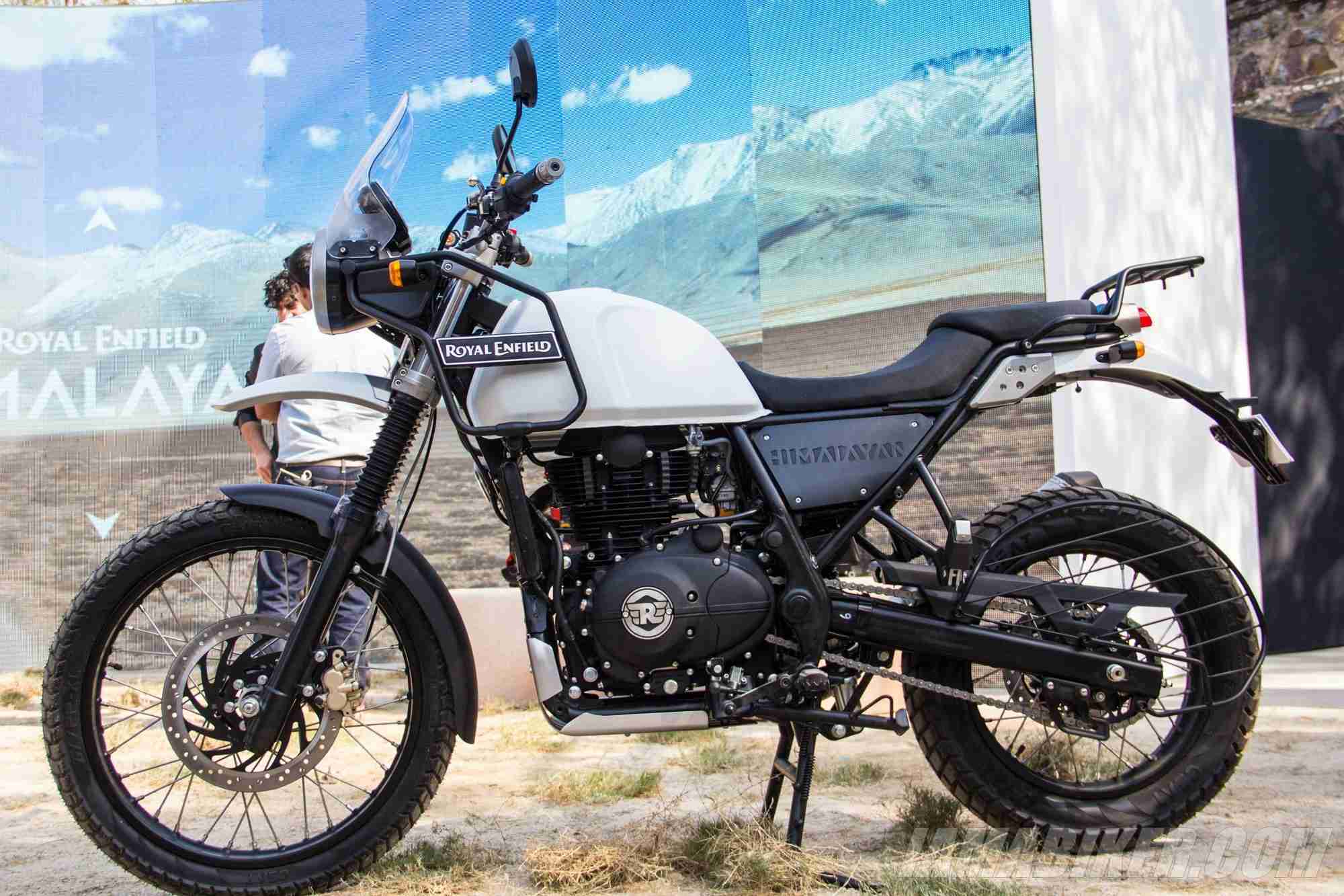 Himalayan bs6 white colour deals