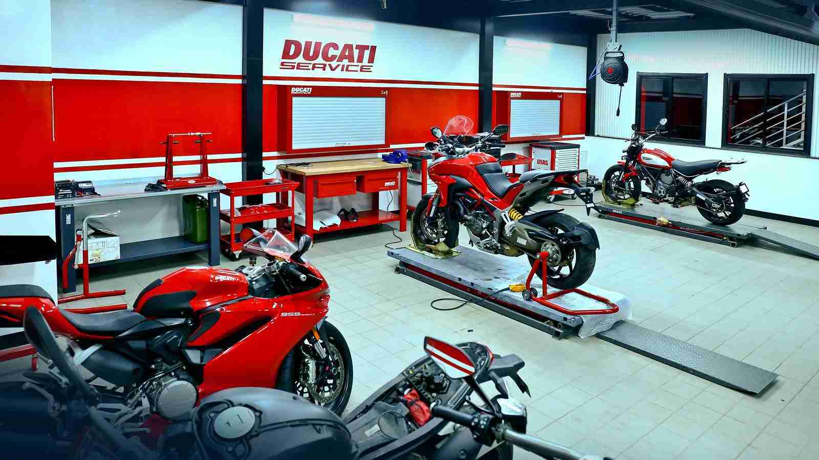 Байка сервис. Мотосервис Ducati. Салон Дукати. Дукати сервис. Проект мотосервиса.