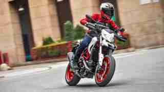 Ducati Hypermotard 939 updated for 2017