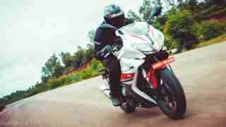 Review DSK Benelli 302R