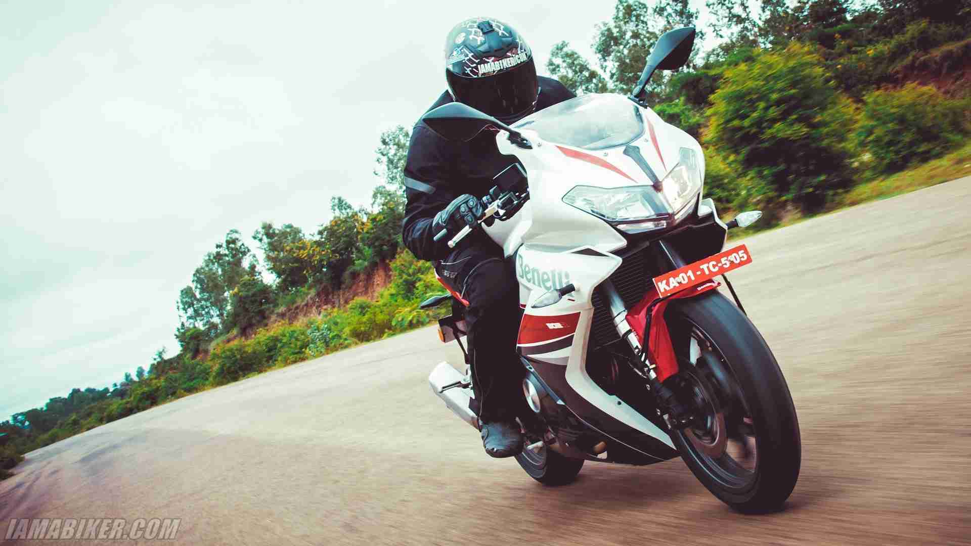 Review DSK Benelli 302R