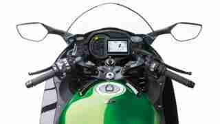 Kawasaki Ninja H2 SX cockpit