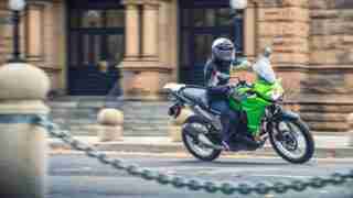 Kawasaki Versys-X 300 images