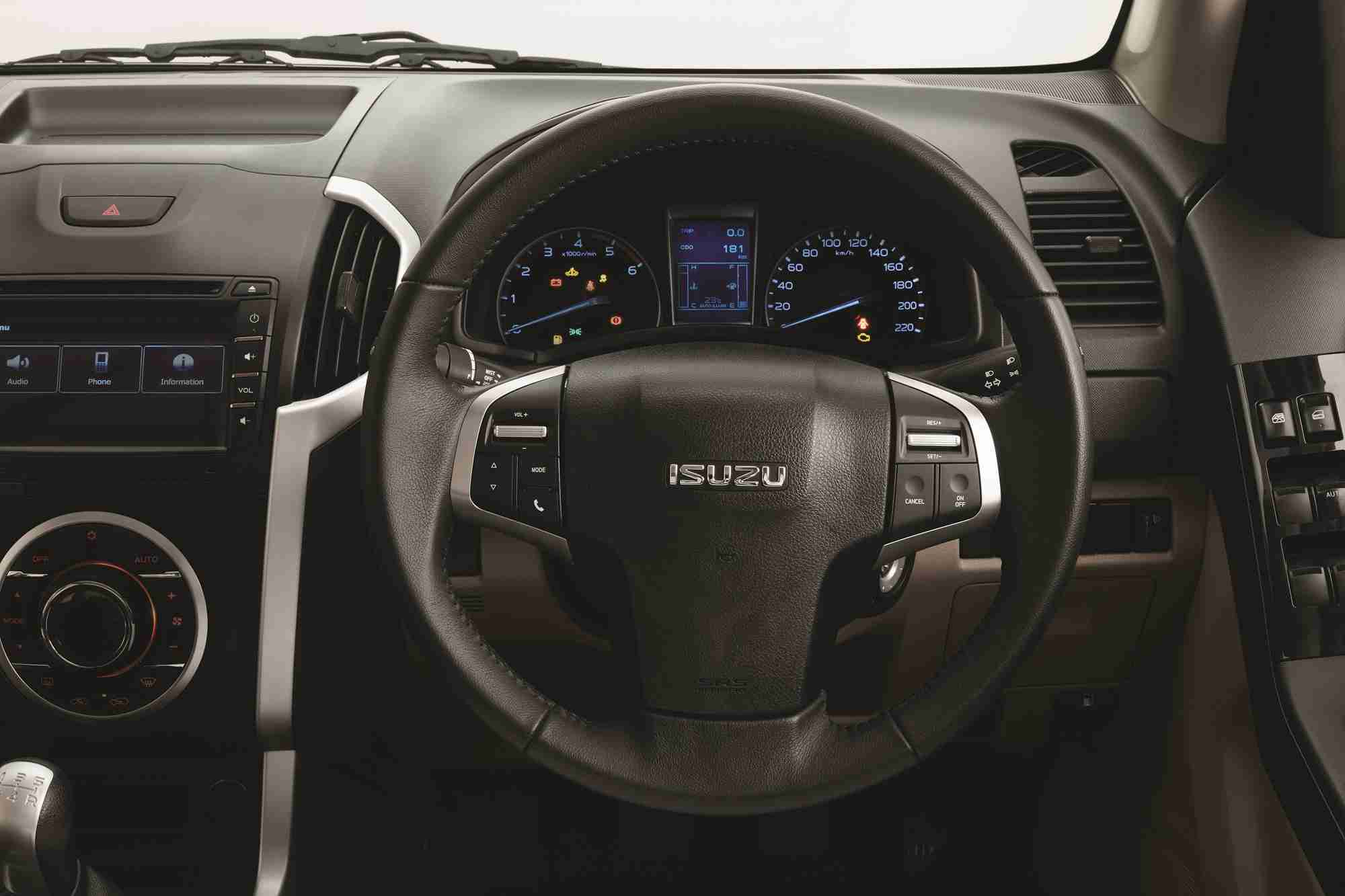 2018 ISUZU D-MAX V-Cross -Auto Cruise Control Steering wheel view
