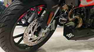 Aprilia RS 150 and Tuono 150 front tyre and disc