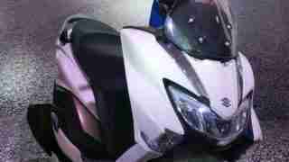 Suzuki Burgman Street white