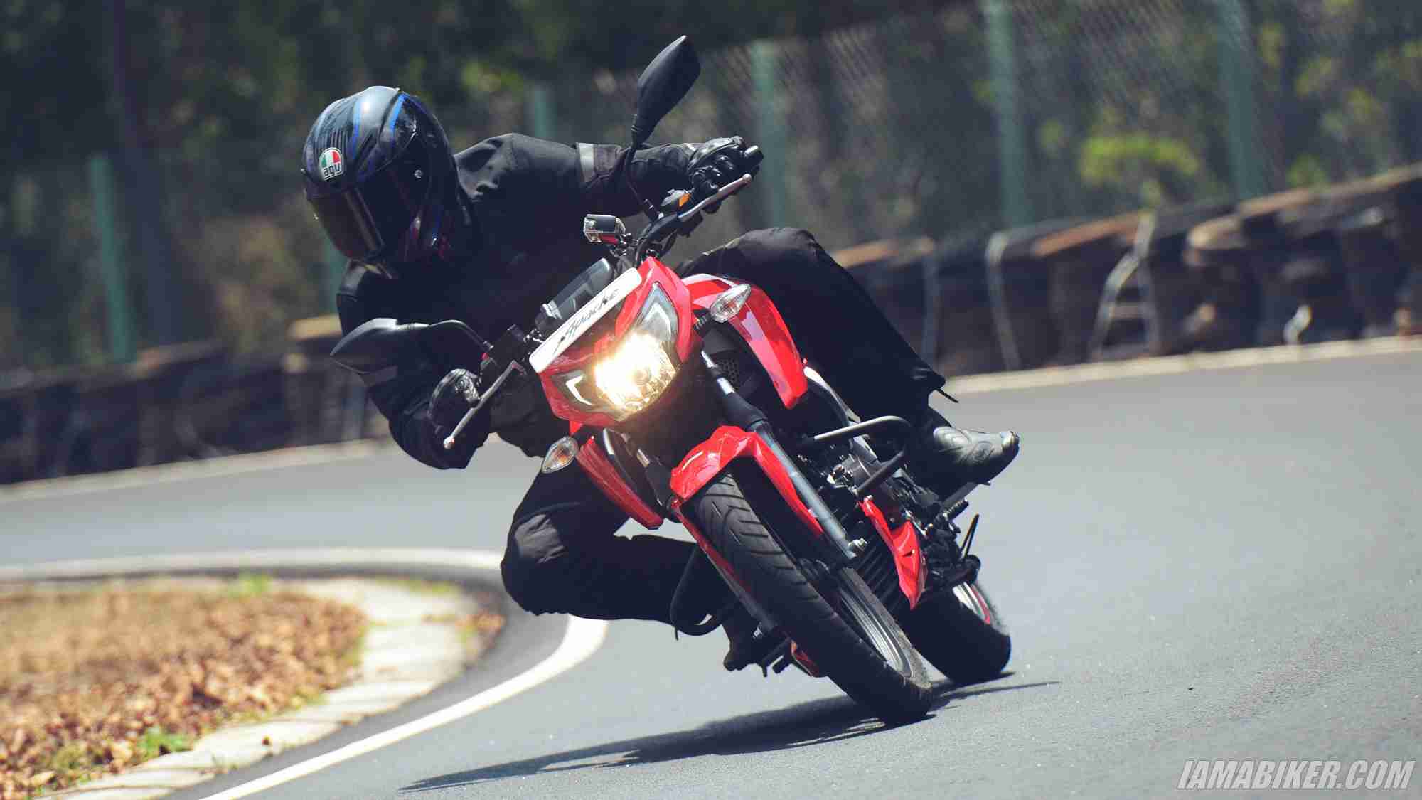 Apache RTR 160 4V review