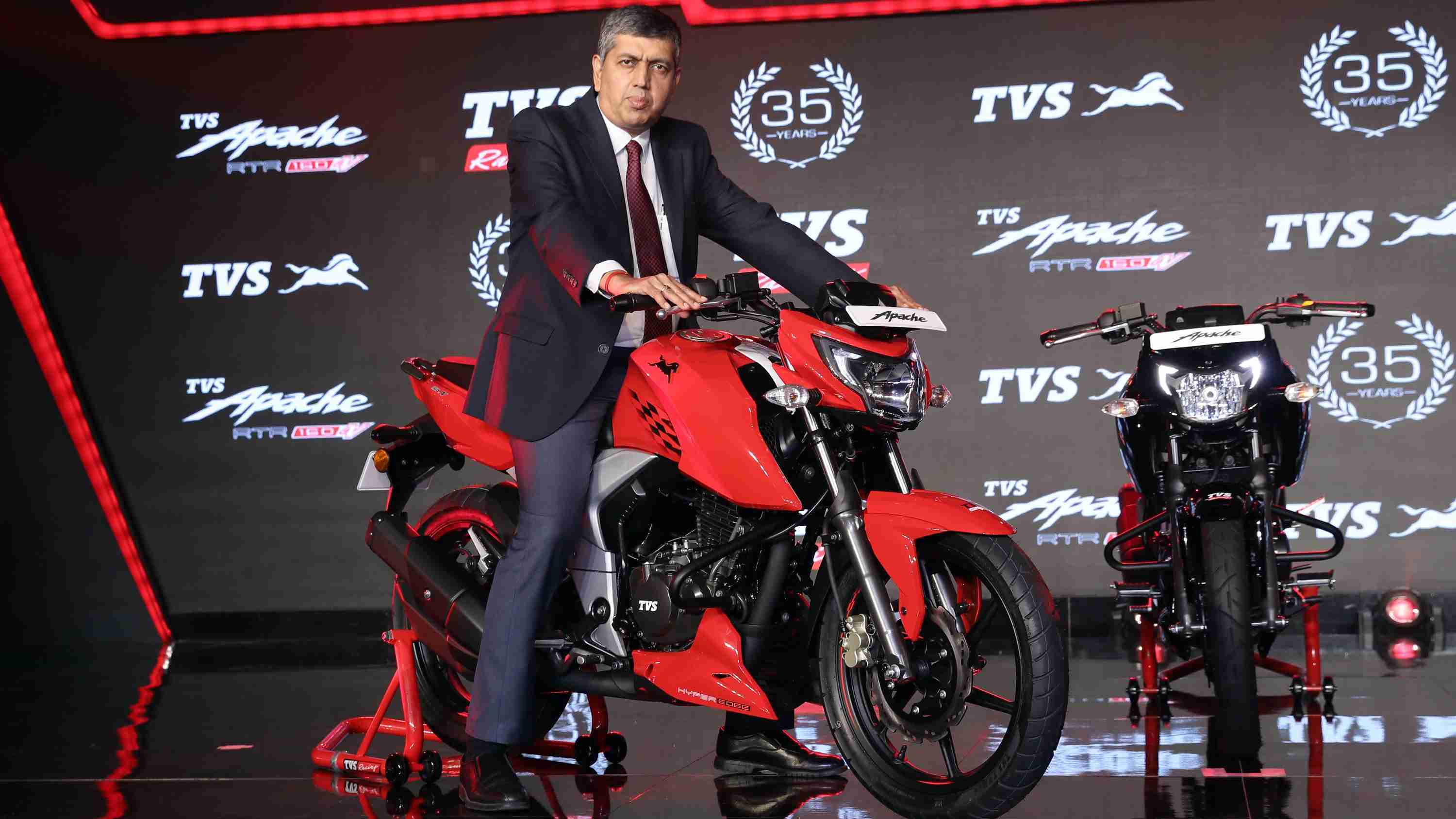 Tvs Apache Rtr 160 4v Fi Iamabiker Everything Motorcycle