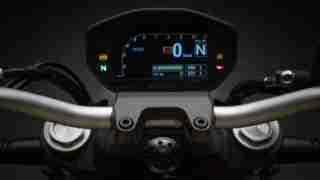 2018 Ducati Monster 821 meters screen