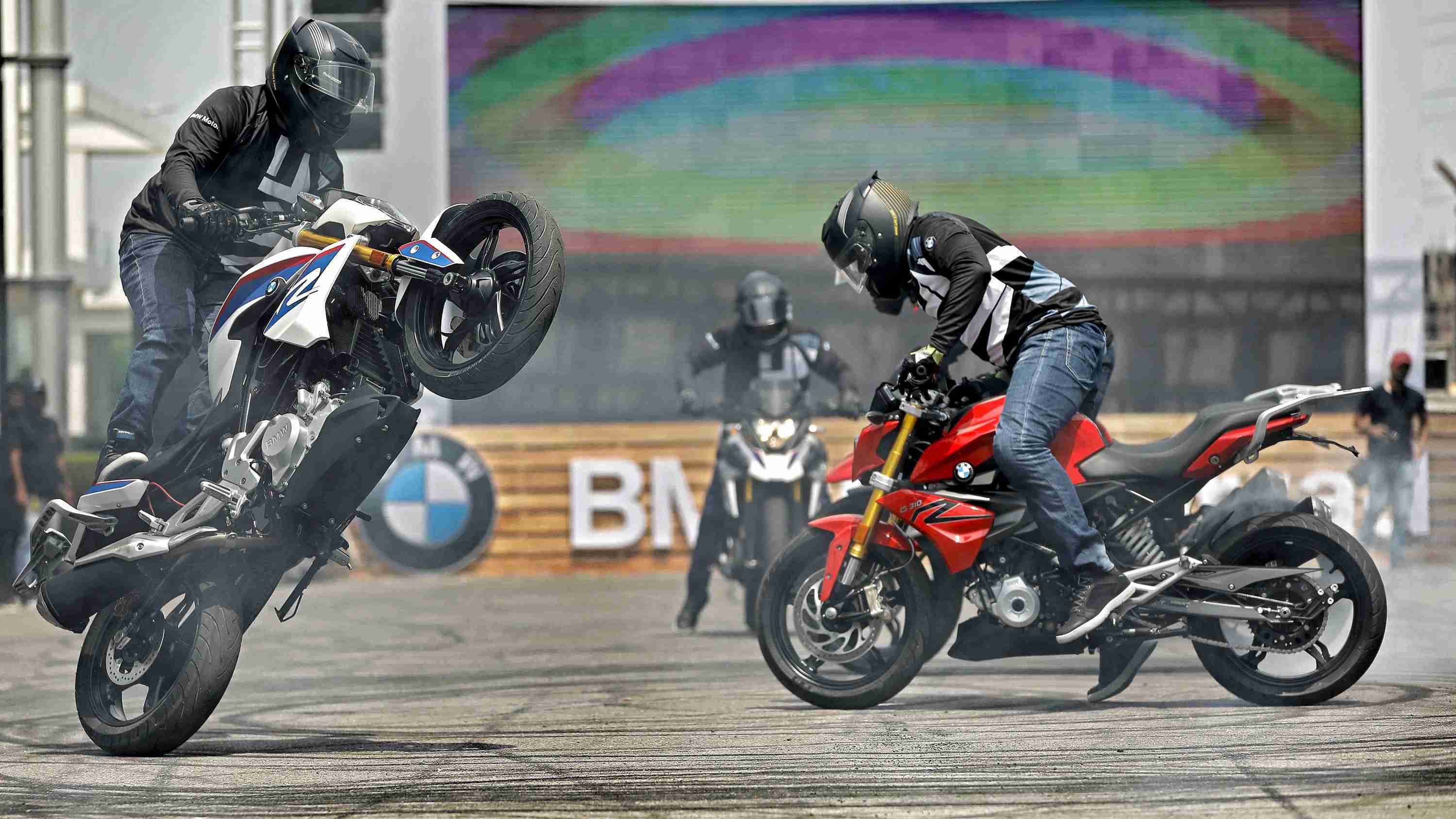 BMW G310 GS and G310 R priced at 3.49L and 2.49L
