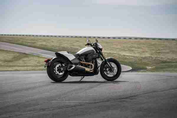Harley Davidson FXDR 114 | IAMABIKER - Everything Motorcycle! Harley Davidson FXDR 114 | IAMABIKER - Everything Motorcycle!