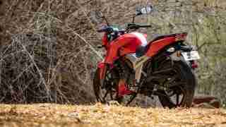 TVS Apache RTR 160 4V HD wallpapers
