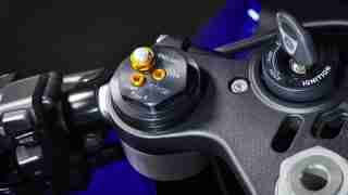 2020 Yamaha YZF-R1 adjustable suspensions
